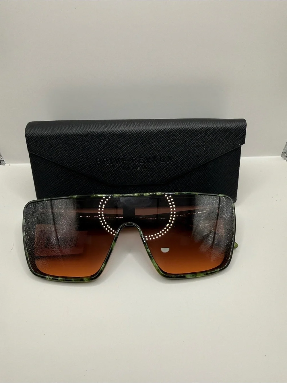 Prive Revaux Sunglasses - The Deuces Olive Tort